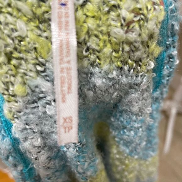 New Free People Soulmate
Cardi in Candy Coated combo
NWOT
size XS,S - Picture 10 of 13